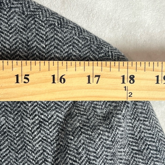 J. Crew Ludlow 38R British Moon Herringbone Classic Gray Brown Blazer - Picture 10 of 13